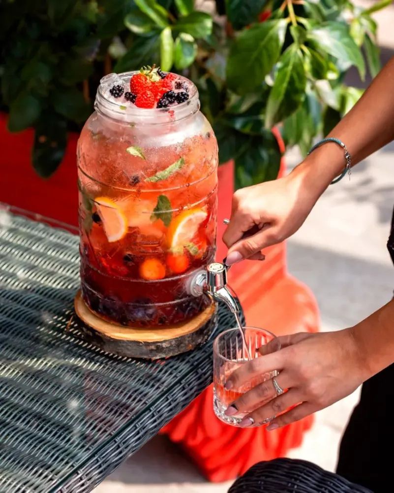location de pot à cocktails près de Marcilloles